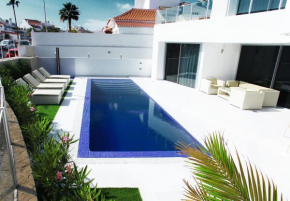 Гостиница Villas Flamingo Resort  Адехе